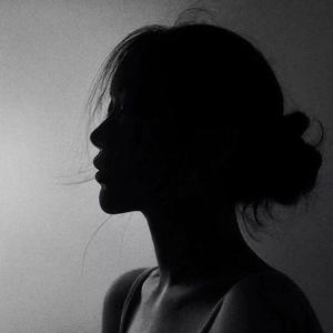 美女百分百露乳头
